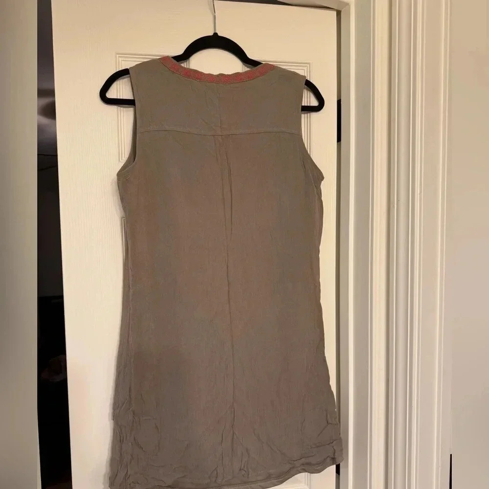 Solitaire Grey With Orange Embroidery Dress Size M - Picture 3 of 5
